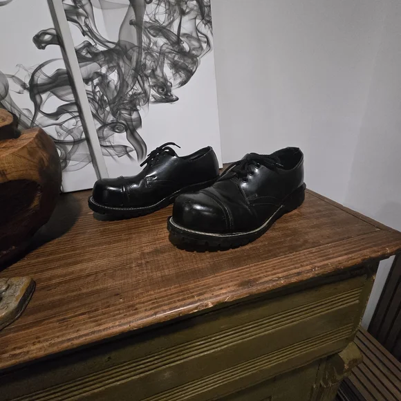 Underground Black Leather Women's Oxfords - Picture 4 of 8